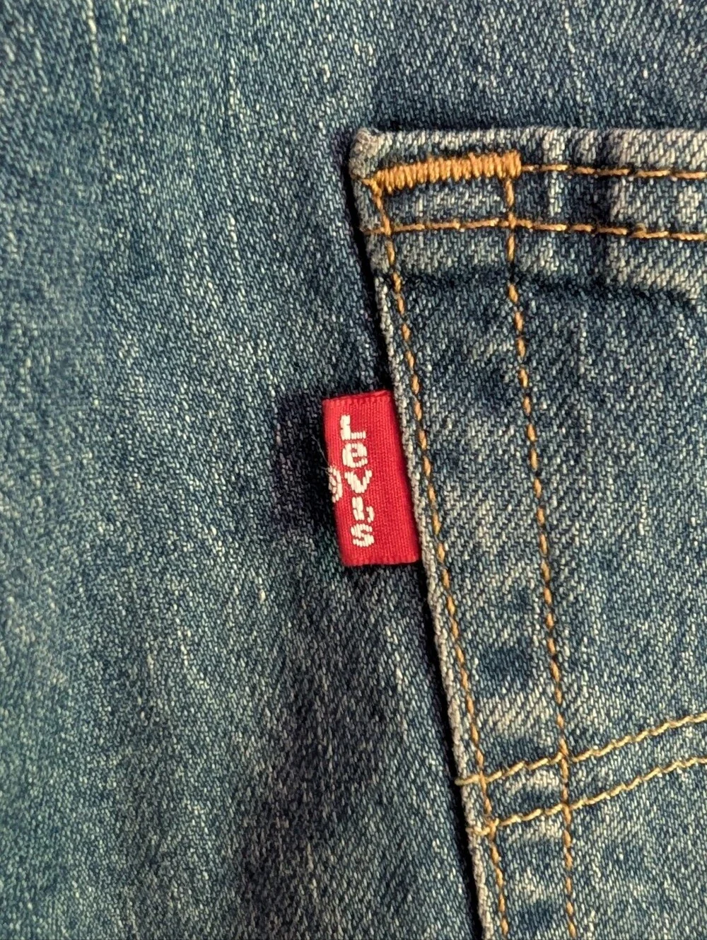 Levis 505 Jeans Mens 34x30 Blue Medium Wash Regular Straight Denim Pants Casual